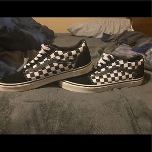 men’s checkerboard vans